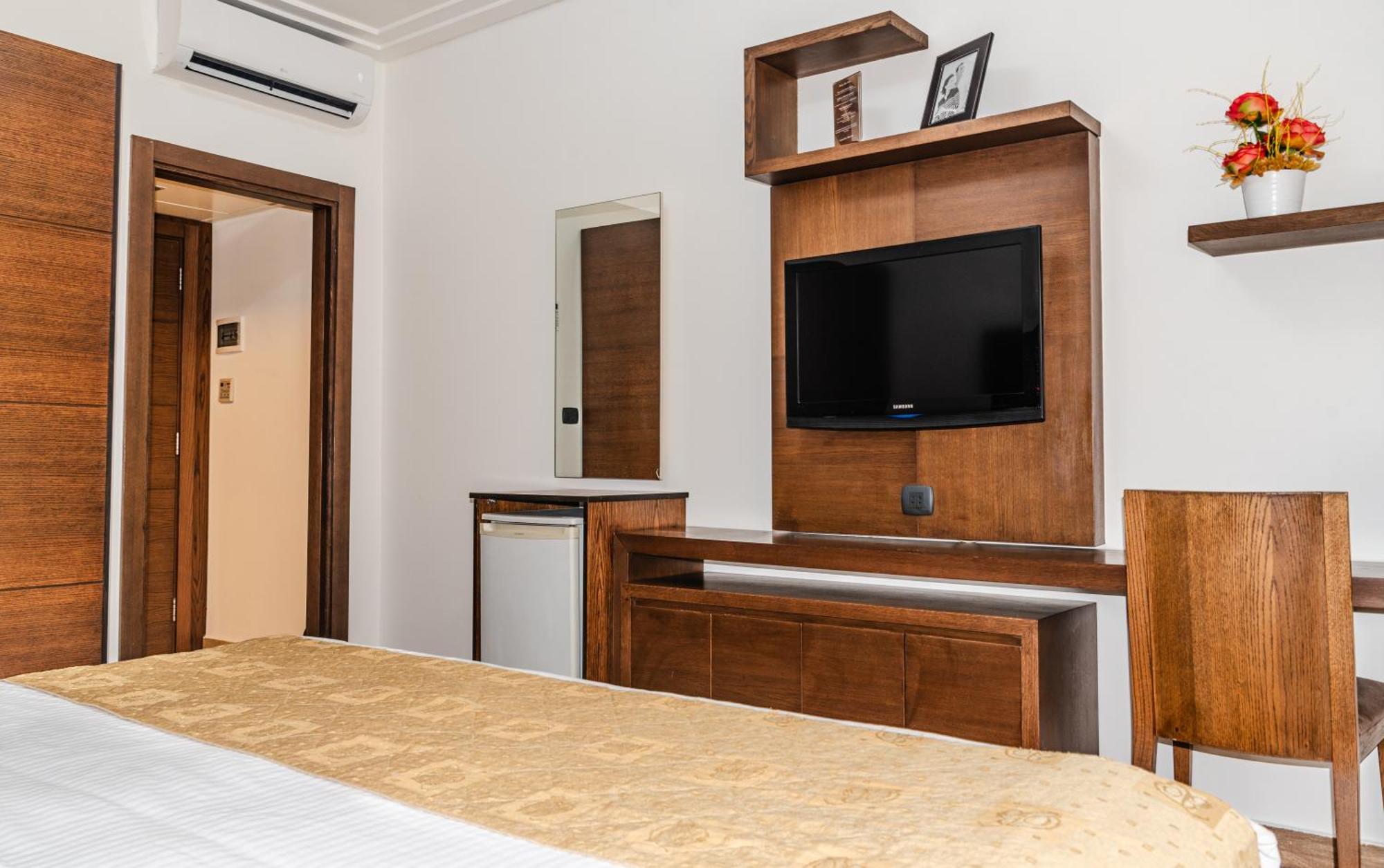 Britannia Suites Beirut Eksteriør bilde
